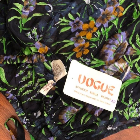 Beautiful Floral Summer Sundress. Size: Medium - Picture 5 of 7